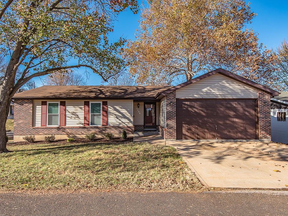 1st image of 8221 Acorn Ave
