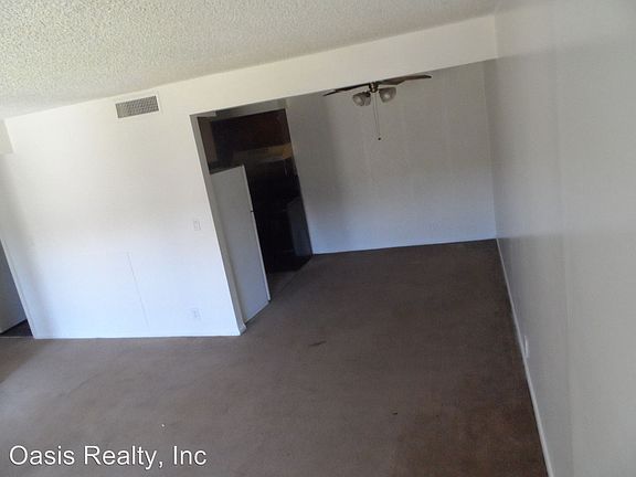 3rd image of 595 Royal Crest Cir #6