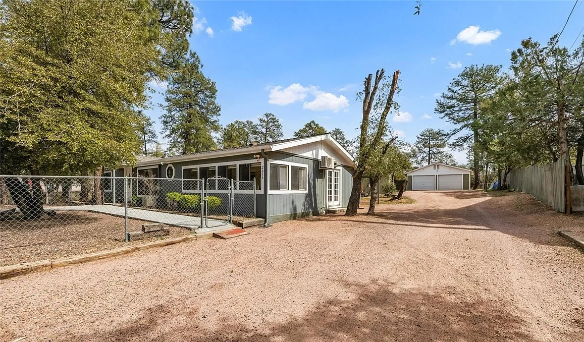 3 bed, 1500 sqft, $1,700 — Photo 1