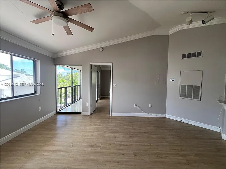 2445 SW 18th Ter #1009 — Photo 3