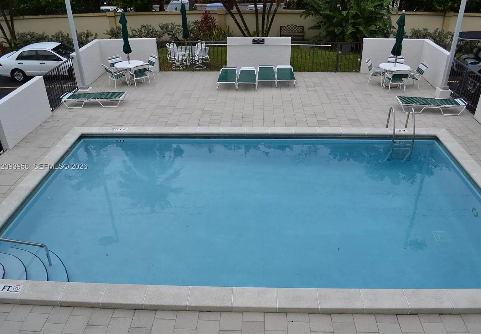 255 Galen Dr — Photo 3
