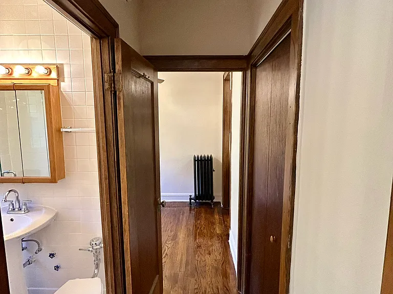 520 W Belden Ave — Photo 34