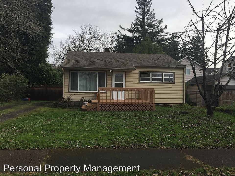 1st image of 819 Gillis St