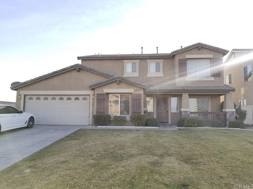 2nd image of 13857 Dos Palmas Rd