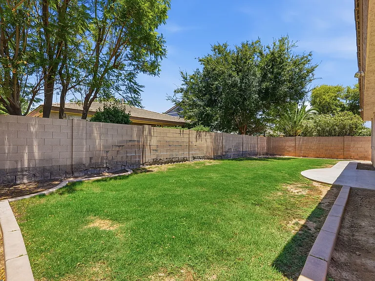 4058 E Bruce Ave — Photo 24