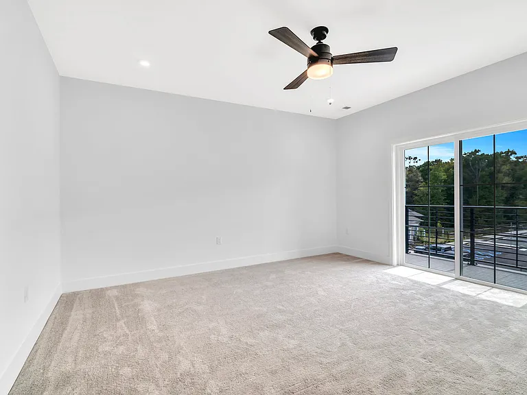 10208 Donatello Dr — Photo 18
