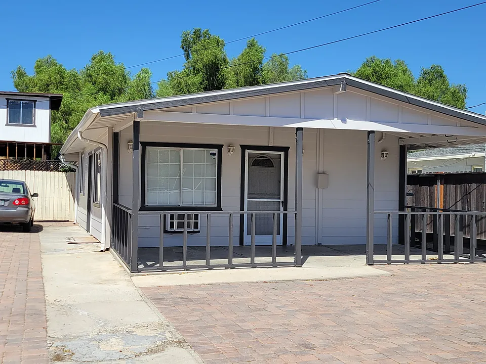 4419 Apricot Rd #1
