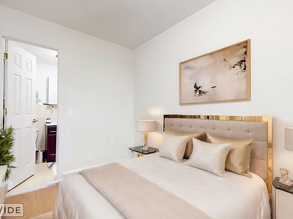 3rd image of 236 Mulberry St APT 7
