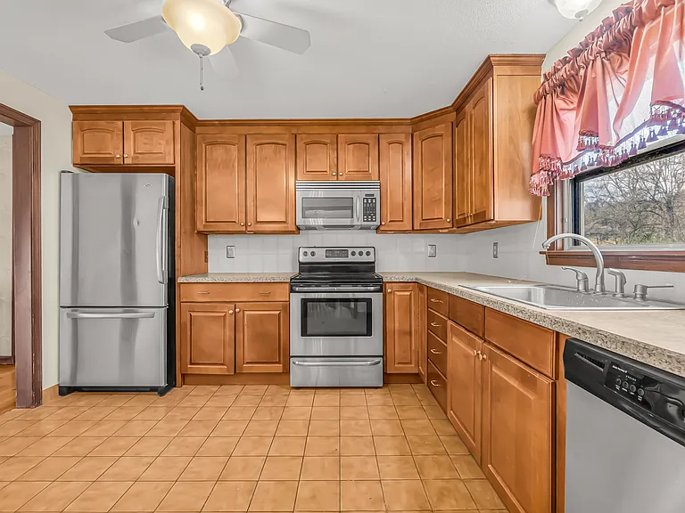 90 Rolling Ridge Rd — Photo 9