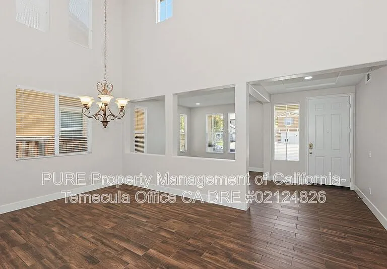 29754 Maxmillian Ave — Photo 3