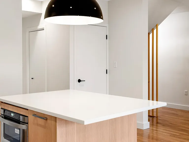 298 Marginal St #4 — Photo 10