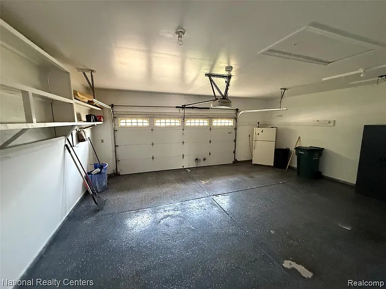5164 Crowfoot Dr — Photo 40