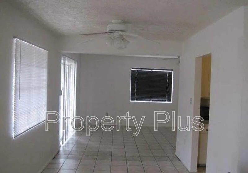 6 bed, 6.0 bath, 2239 sqft, $3,800 — Photo 2
