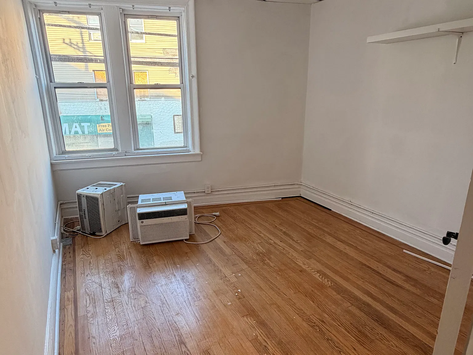 3 bed, $2,700 — Photo 4