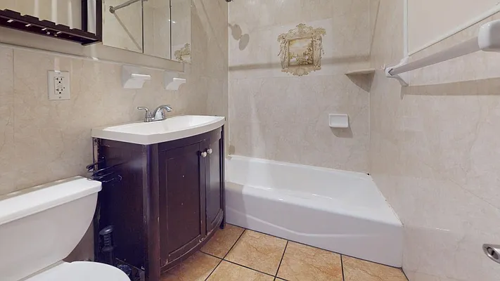 Rented by Bond New York | media 14