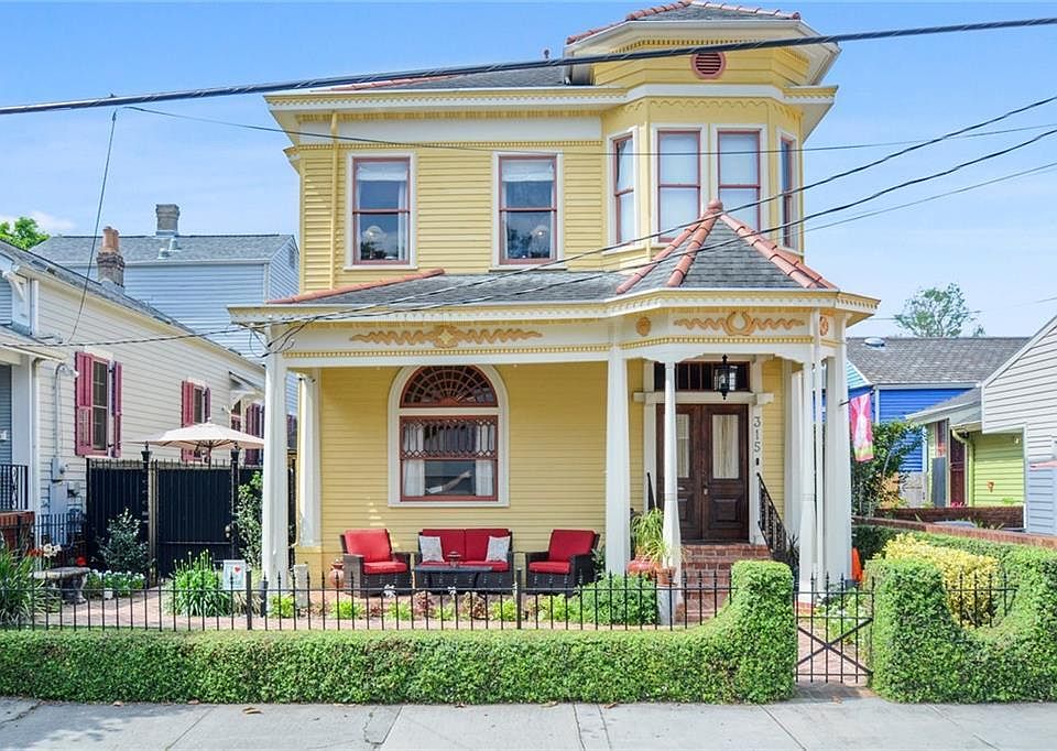 1st image of 315 Bermuda St