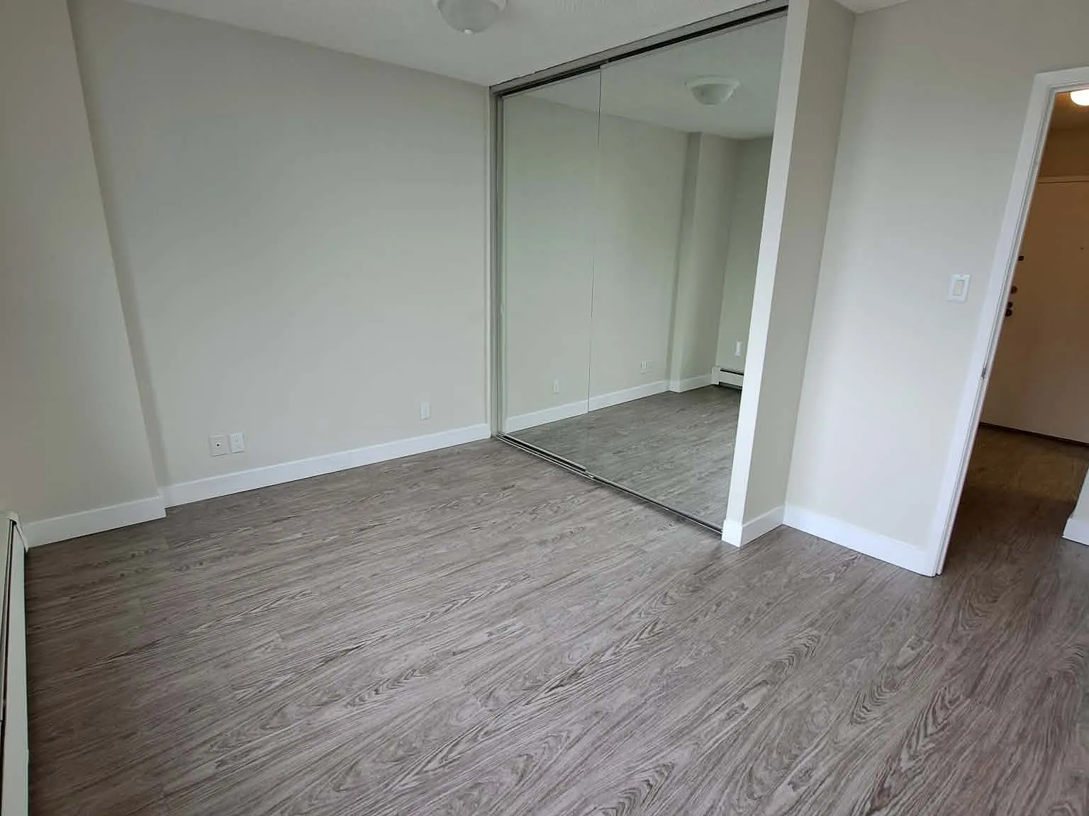 1 bed, 665 sqft, $2,190 — Photo 3