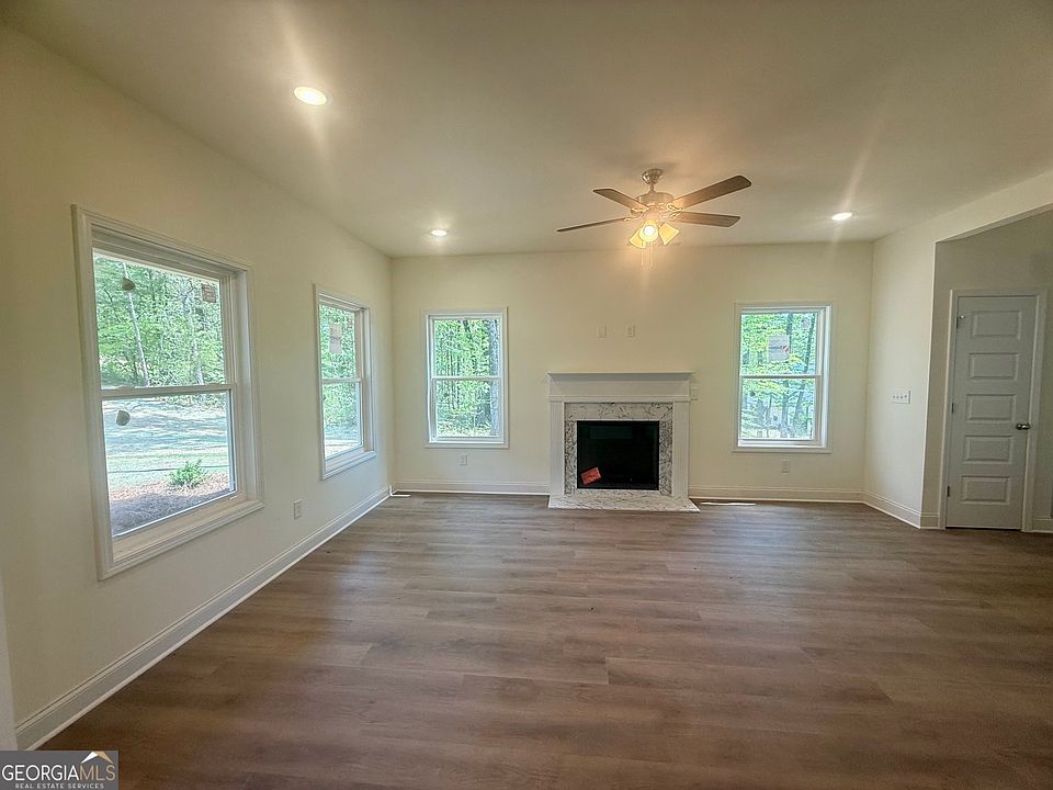 2nd image of 2778 Boxankle Rd