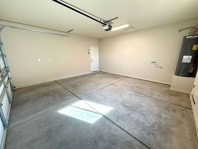 3774 Meadowbrook Ln — Photo 29