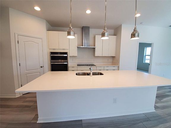 5th image of 2912 Marlberry Ln