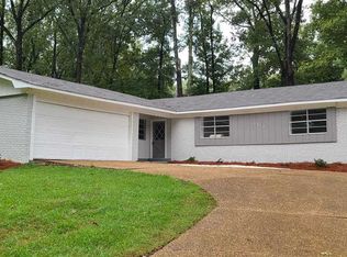 1014 Tanglewood Dr, Clinton, MS 39056