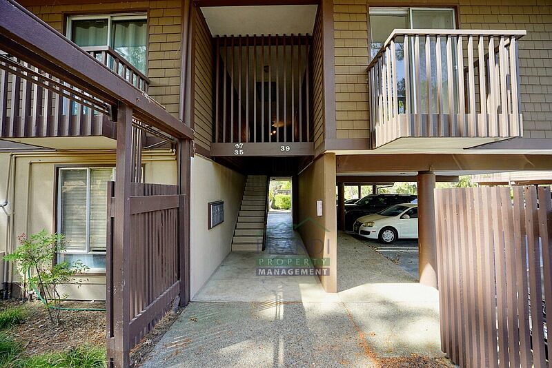 1st image of 39 Forest Ln