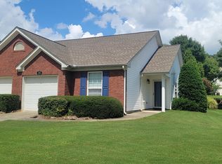 215 Cottonwood Creek Cir, Canton, GA 30114