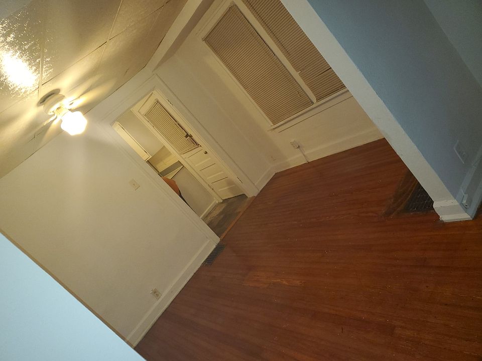 1st image of 2142 S Garfield Dr