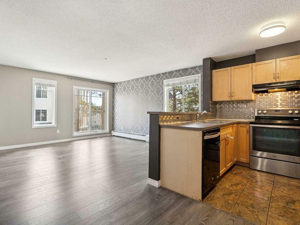 1st image of 1101-70 Panamount Dr NW #1101