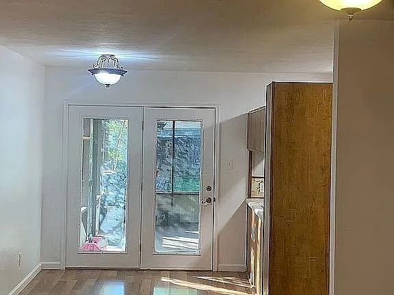 4th image of 5921 Maiden Ln