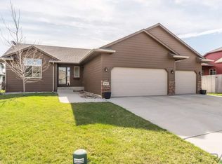 2900 S Purdue Ave, Sioux Falls, SD 57106