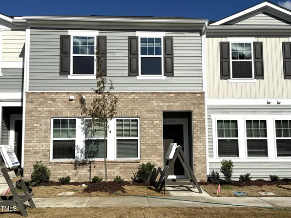 2107 Glen Crossing Dr, Durham, NC 27704