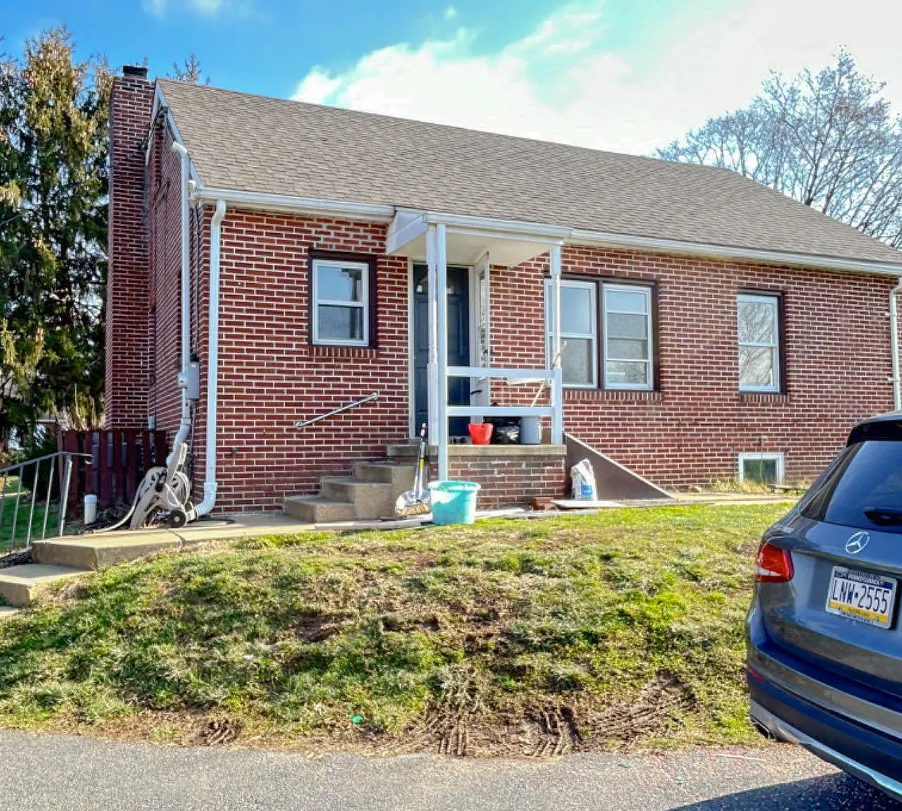 3 bed, 2.5 bath, 1057 sqft, $2,100 — Photo 3