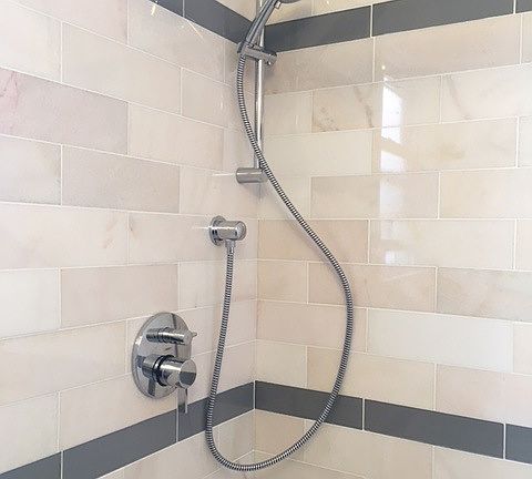view of new tiled bath