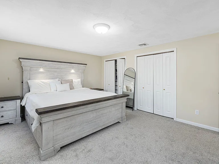 42 Rollingwood Dr — Photo 25