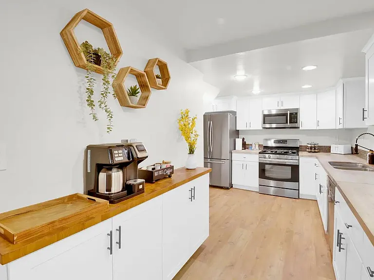 5475 Connecticut Ave — Photo 14