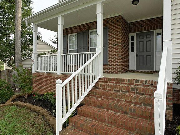 2nd image of 101 Pinery Cir