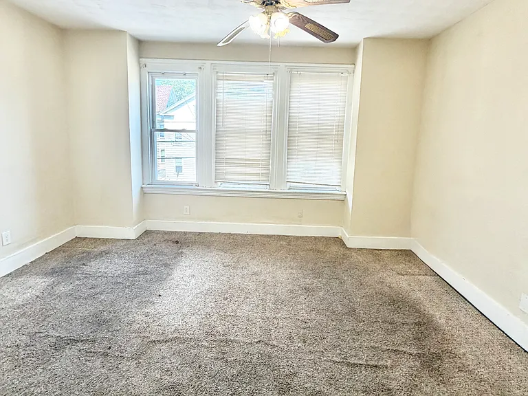224 Lloyd St #1D — Photo 11