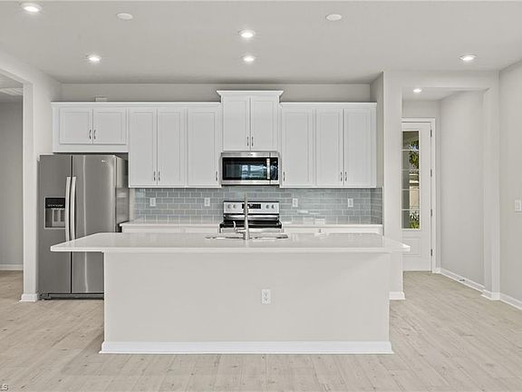 4th image of 10335 Bonavie Cove DR