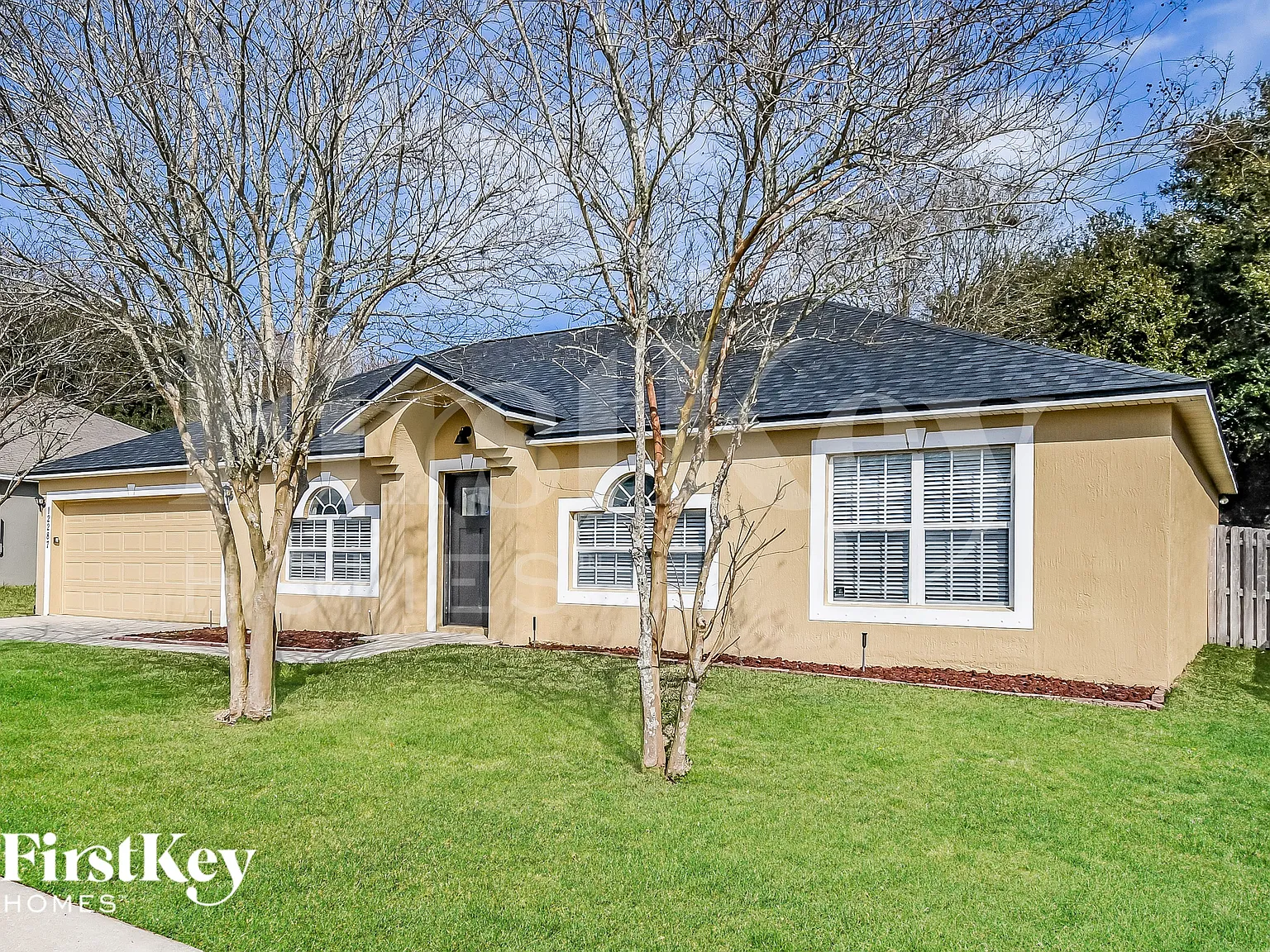 3 bed, 2.0 bath, 2047 sqft, $2,565 — Photo 2