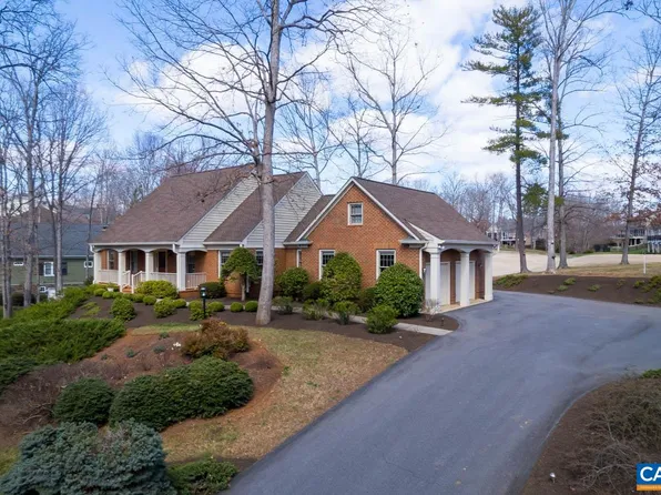 3278 Avebury Ln, Keswick, VA 22947