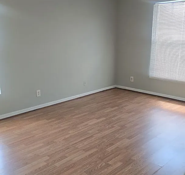202 Chadworth Dr — Photo 11