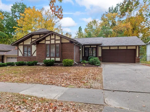 4814 Melissa Jo Ln, Saint Louis, MO 63128