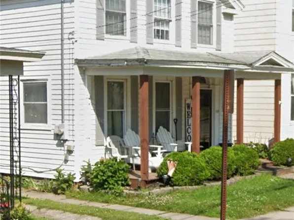 164 E 4th St, Oswego, NY 13126