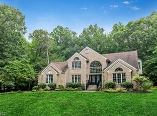 15 Crescent Ridge Rd, Rockaway Twp., NJ 07005
