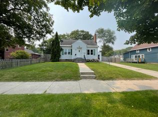 806 E State St, Traverse City, MI 49686