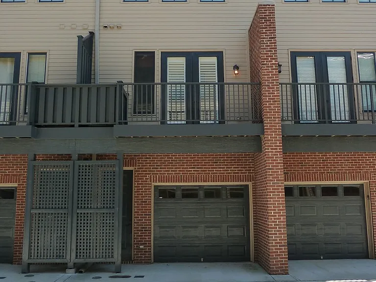 4727 Cypress Cmns — Photo 17
