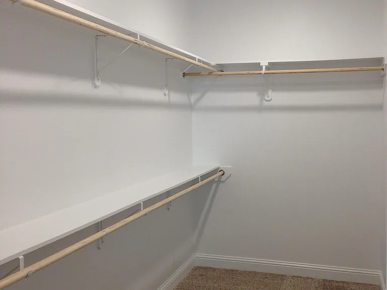 613 Acacia Dr — Photo 11