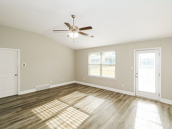 5th image of 7761 Brierfield Dr E