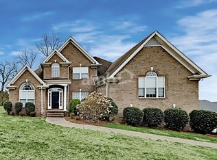 1003 Notting Hill Dr, Gallatin, TN 37066